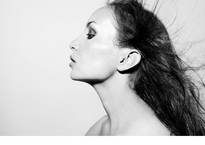 young-5341577_960_720